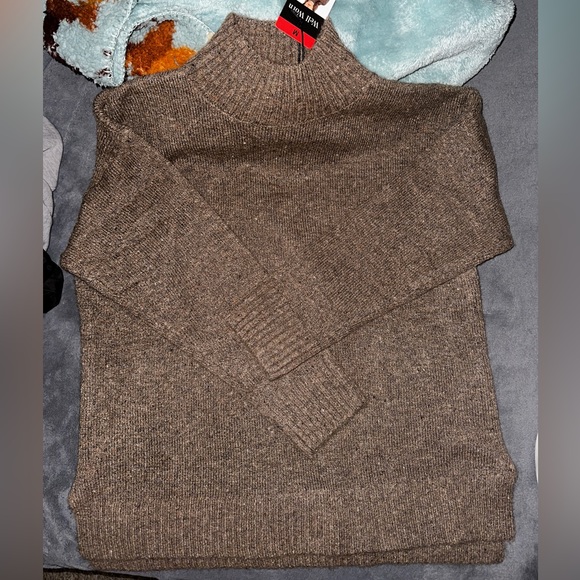 Well Worn Womens Mock Neck High Low Hem Cozy Soft Nep Yarn Sweater in Brown NWT - Picture 3 of 4